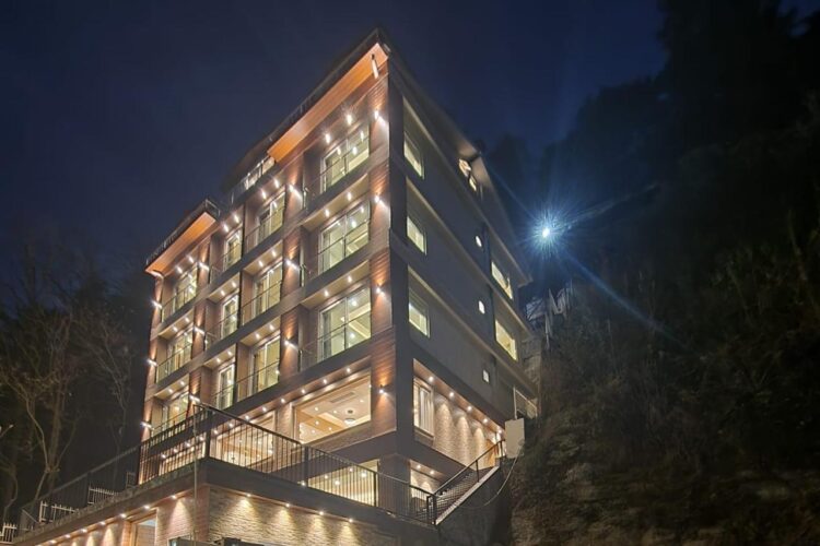 Hotel Shimla Mountain Valley View